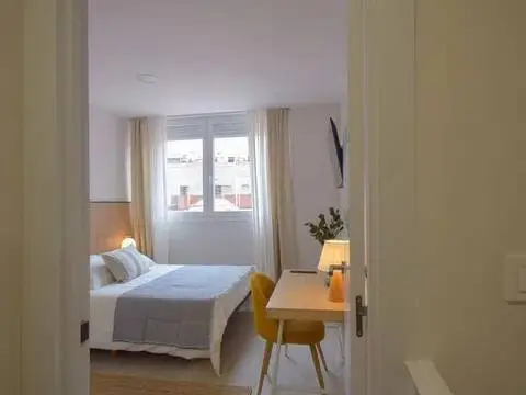 Habitación en calle de Almansa