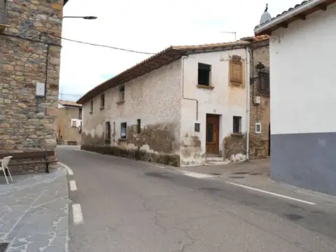 Casa rústica en calle Roncal