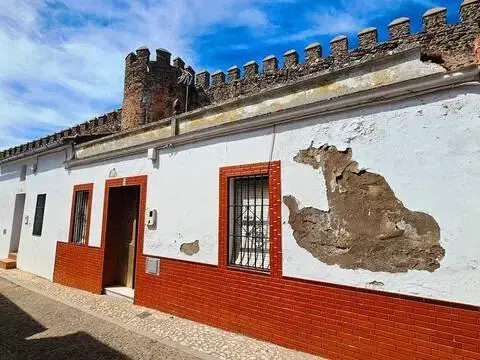 Casa rústica en calle del Castillo Amparo