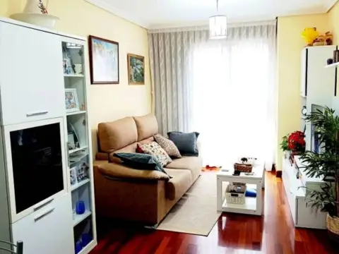 Piso en Los Corrales de Buelna