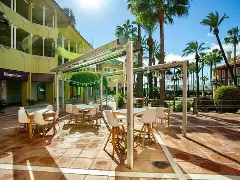 Local comercial en calle Avenida de La Marina, 6 D