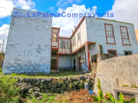 Chalet en calle La Calzada