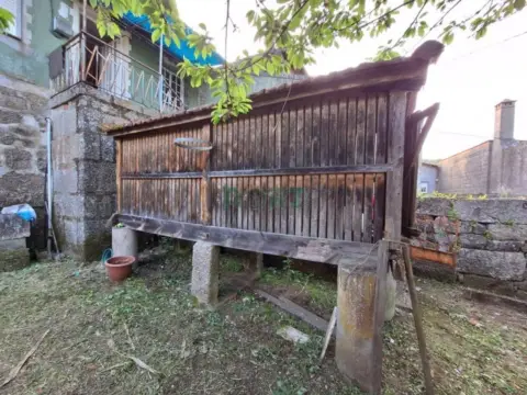 Casa rústica en As Cortes (Leiro)