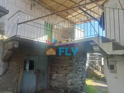 Casa en O Viso (O Irixo)