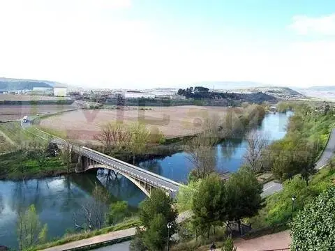Casa rústica en Avenida de la Excelentísima Diputación