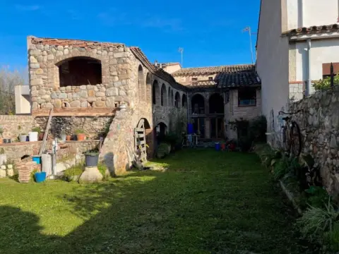 Casa rústica en Bescanó