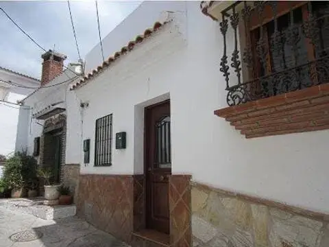 Casa adosada en calle Jaén