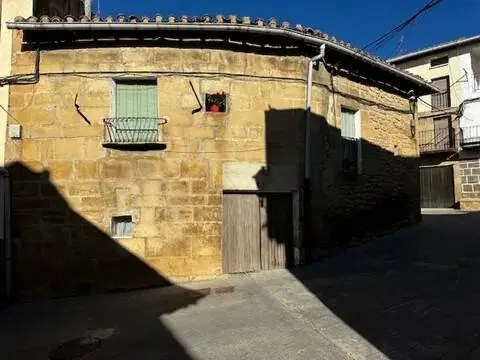 Casa rústica en calle de Somillo