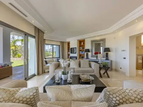 Chalet en calle calle los Arqueros, 100