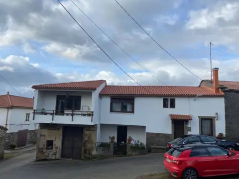 Casa rústica en Alfonselle (Lalín)
