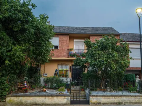 Casa en La Ribera de Folgoso