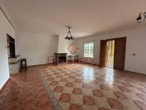Chalet en Almendralejo