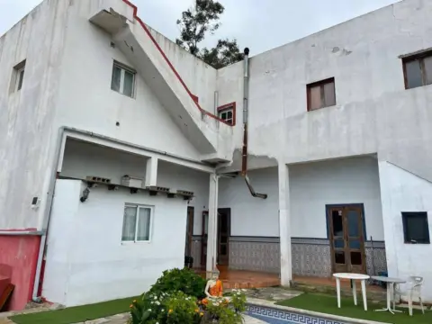 Casa rústica en Canales