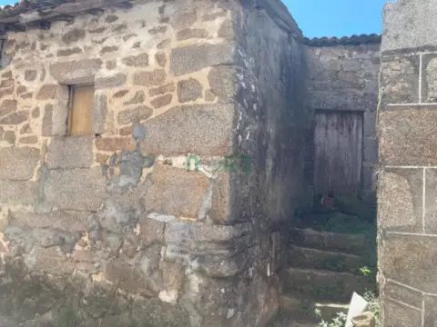 Casa rústica en Moreiras (Toén)
