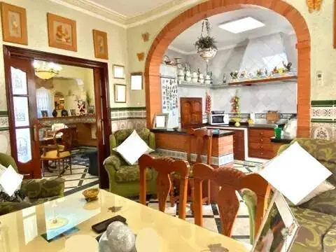 Casa adosada en Centro