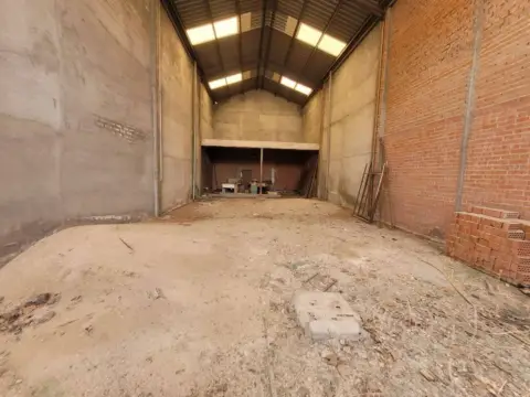 Nave industrial en Ribera del Tajo