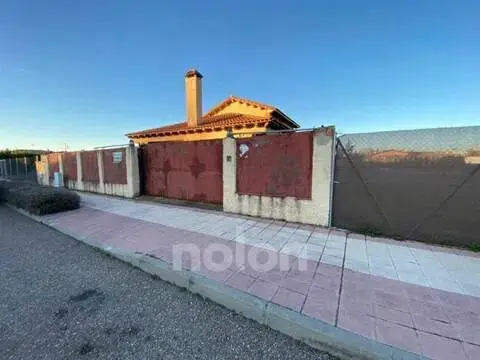 Chalet en Aldeamayor de San Martín