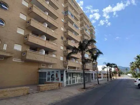 Piso en Avenida de la Central