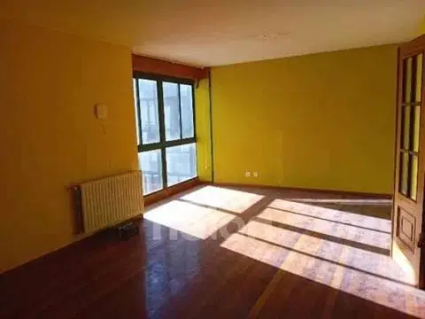 Piso en Bertamiráns