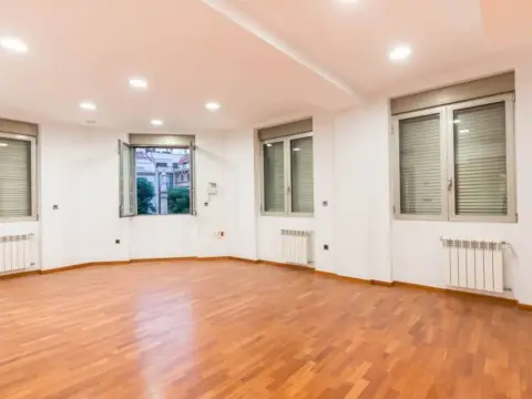 Piso en calle Gran 12