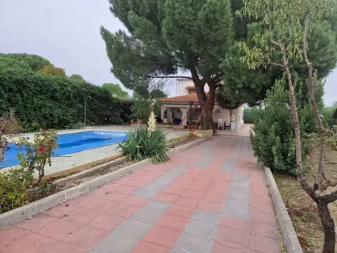 Chalet en El Viso de San Juan