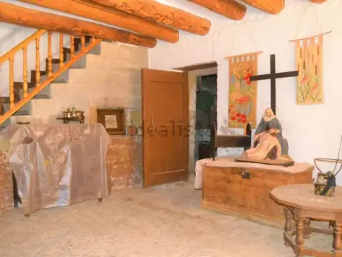 Casa rústica en calle calle La Virgen No Number