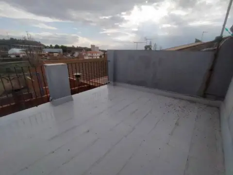 Casa adosada en Castelló de Farfanya