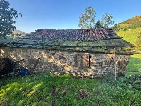 Casa rústica en Saro