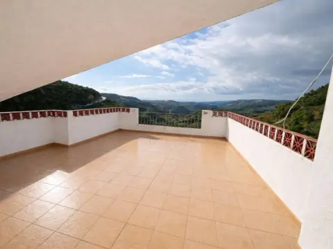 Chalet en Casares