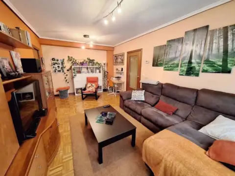 Piso en Lakua Bizkarra