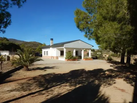 Casa en Chiva