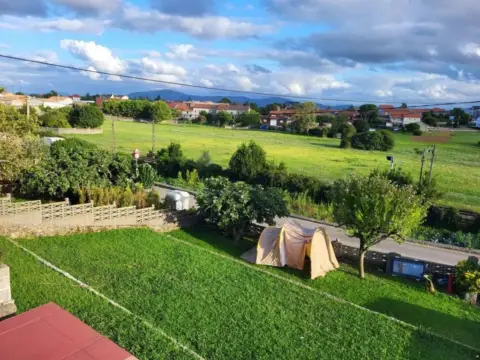 Chalet en El Alisal-Cazoña