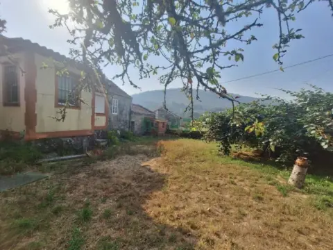 Casa en A Cortella
