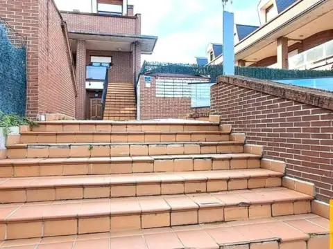 Piso en calle de Ramón y Cajal