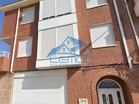 Chalet en Baños de Río Tobía