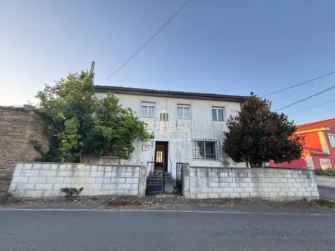 Casa en Santiso (Sta. Maria)