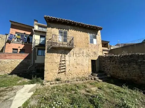 Casa adosada en calle de las Herrerías