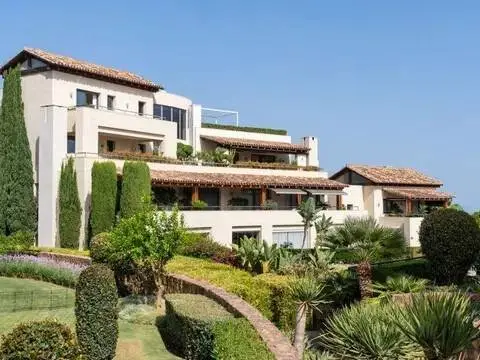 Piso en Nagüeles Alto