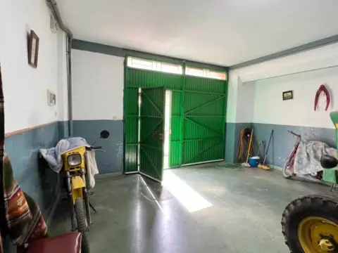 Chalet en Herencia