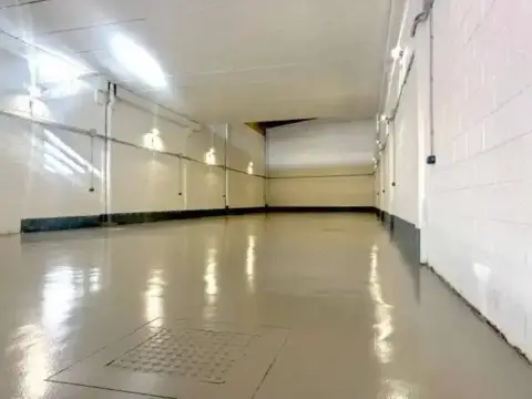 Nave industrial en Avenida de Valle-Inclán