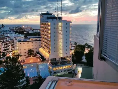 Piso en Avenida Familia Betancourt y Molina