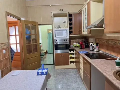 Chalet en Herencia