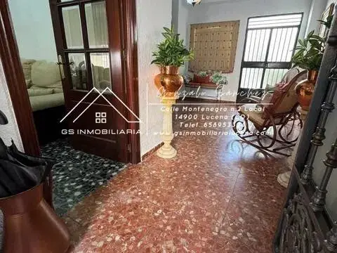 Casa adosada en Lucena