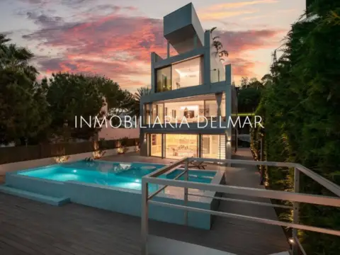 Casa en Avinguda de Pere Matutes Noguera