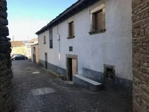 Casa rústica en Caldearenas