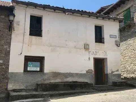 Casa rústica en calle Limón