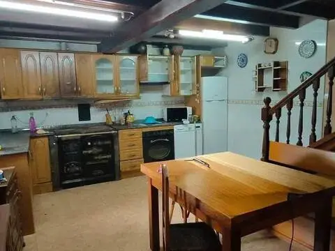 Casa rústica en Barrio de Entrambasaguas
