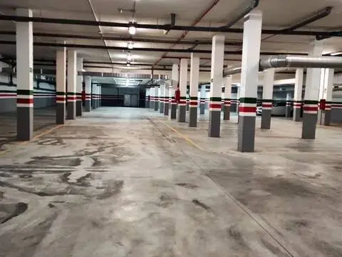 Almacén en calle de Alcántara