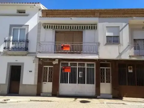 Piso en calle Constitución