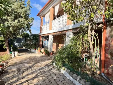 Chalet en Puerto Lápice